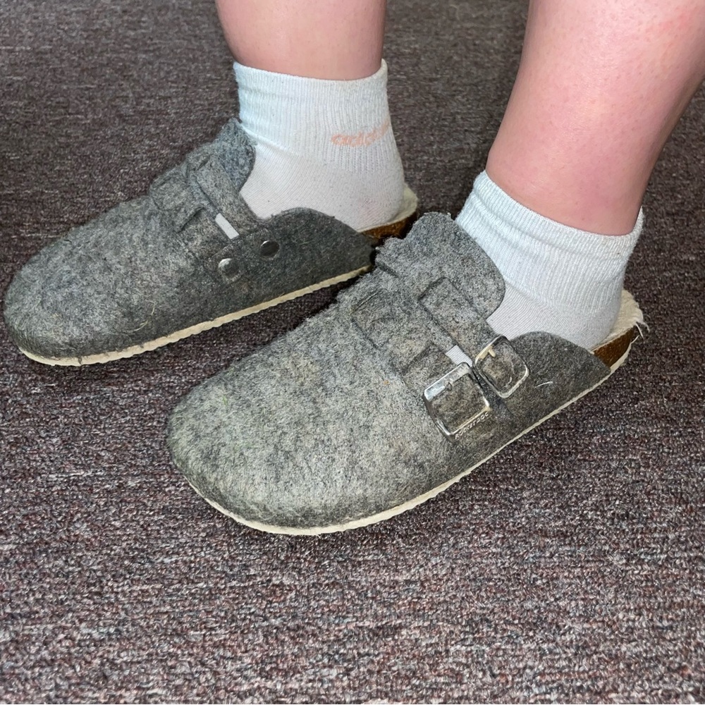 Women’s Well Worn Slippers birks